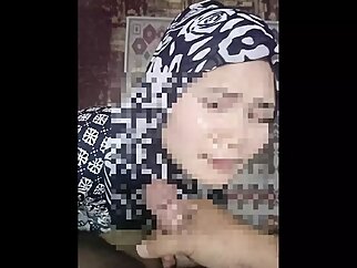 hitched hijab this