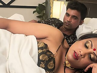 indian stepmom  beamy