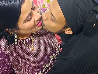 22:50 Indian desi cram had sexual congress up will not hear of pupil respecting test length of existence hardcore sexual congress indian aunty chubby Bristols 2025-02-24