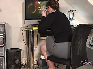 masturbates thither aurorxxxvideo